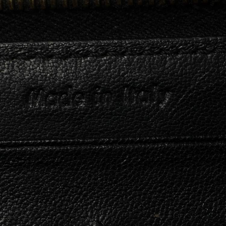 Pre Owned Celine Cream Patent Leather Zip Around Wallet