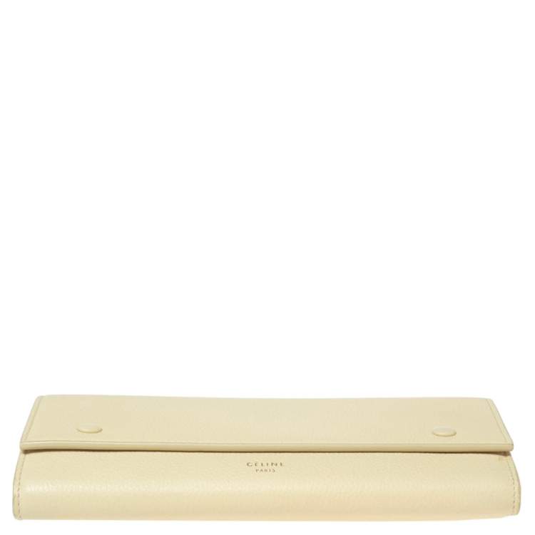 مملوكة مسبقًا Celine Light Yellow Leather Multifunction Flap Wallet 