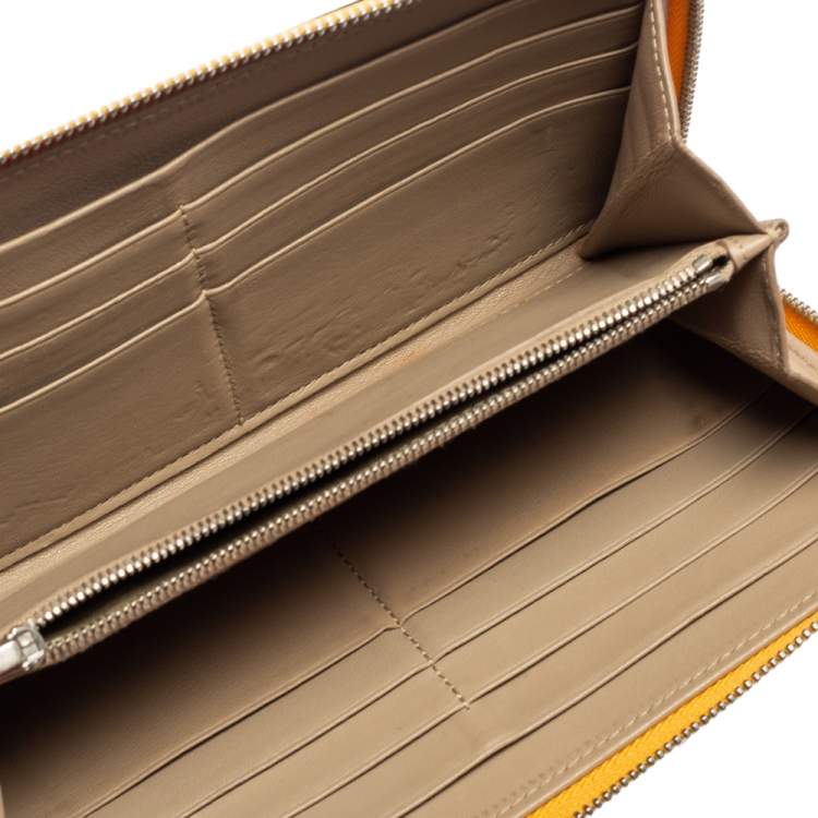 مملوكة مسبقًا Celine Mustard Yellow Leather Zip Around Wallet 