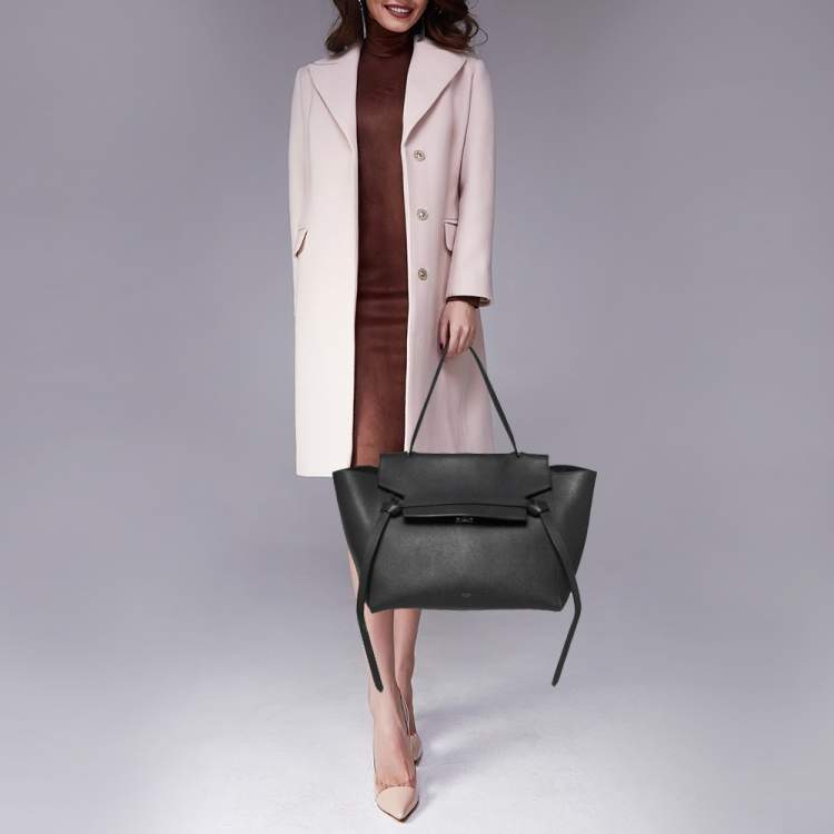 مملوكة مسبقًا Celine Black Leather Small Belt Top Handle Bag