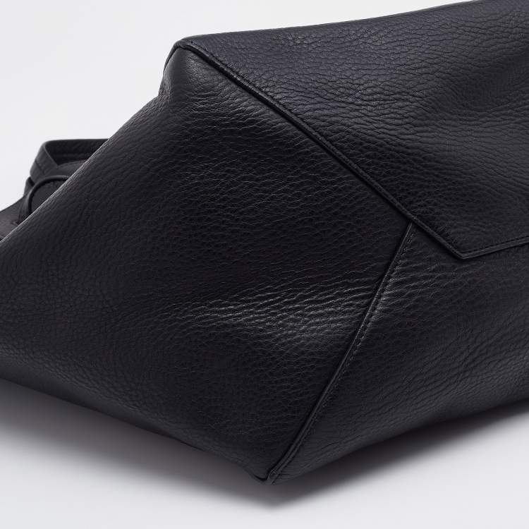 Pre Owned Celine Black Leather Medium Cabas Phantom Tote