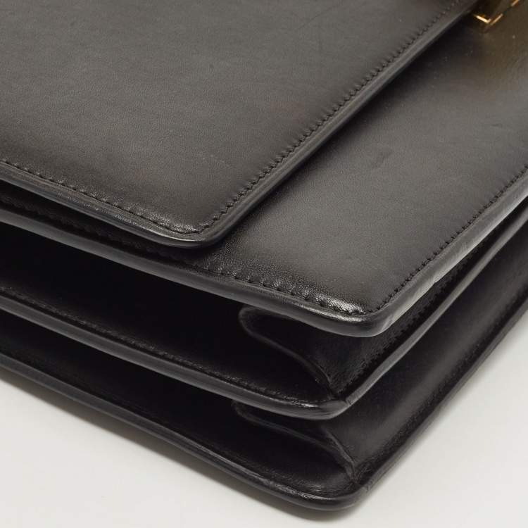 مملوكة مسبقًا Celine Black Leather Medium Case Chain Flap Shoulder Bag