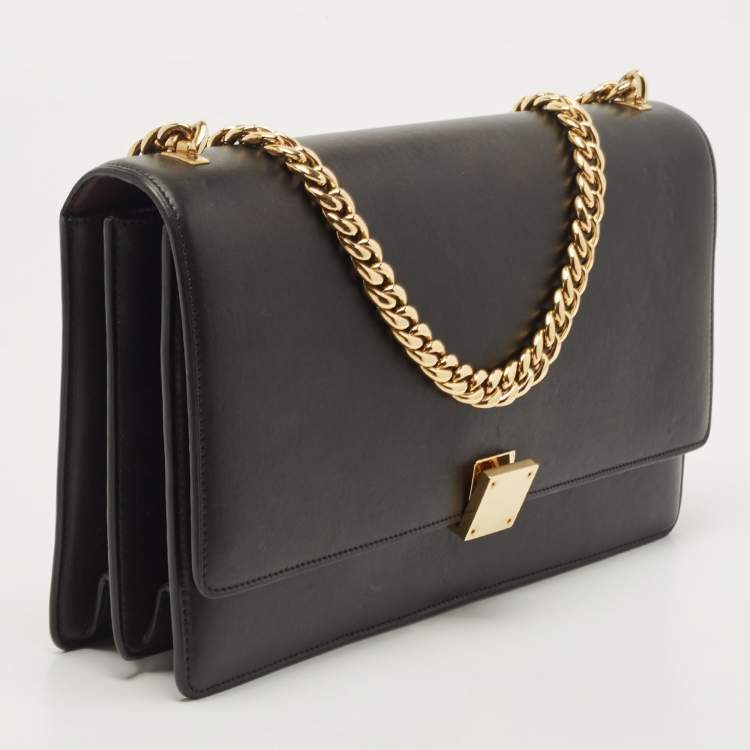 مملوكة مسبقًا Celine Black Leather Medium Case Chain Flap Shoulder Bag