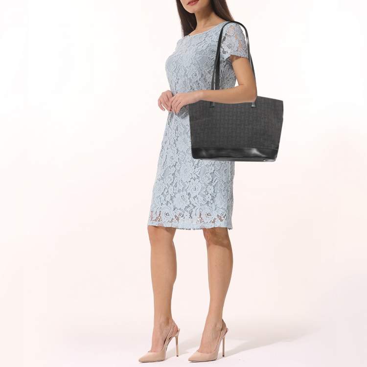 Pre Owned Celine Black Macadam Canvas And Leather Tote