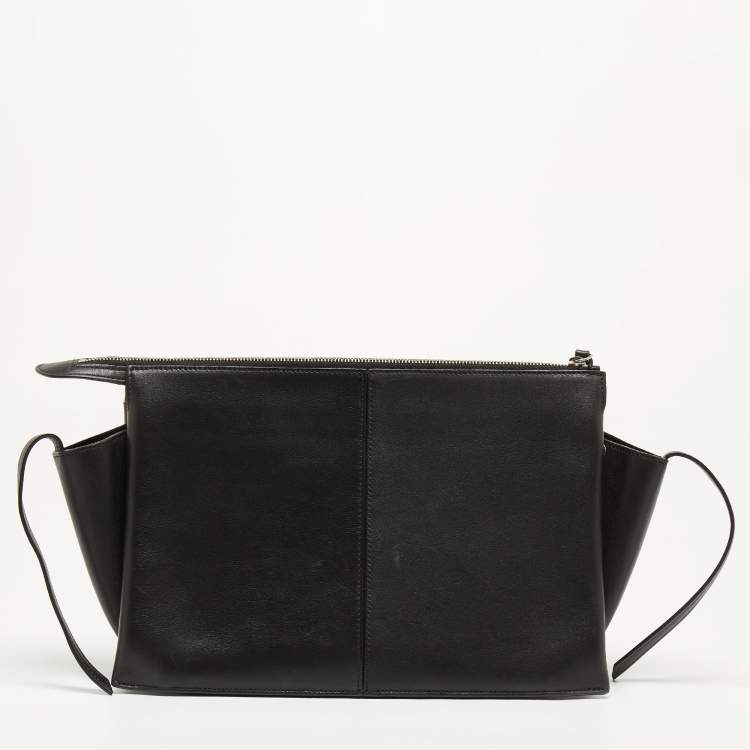 Pre Owned Celine Black Leather Trifold Chain Clutch