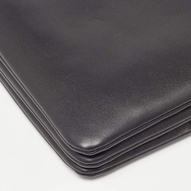 مملوكة مسبقًا Celine Black Leather Trio Crossbody Bag