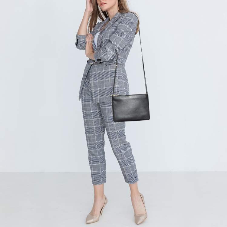 مملوكة مسبقًا Celine Black Leather Trio Crossbody Bag