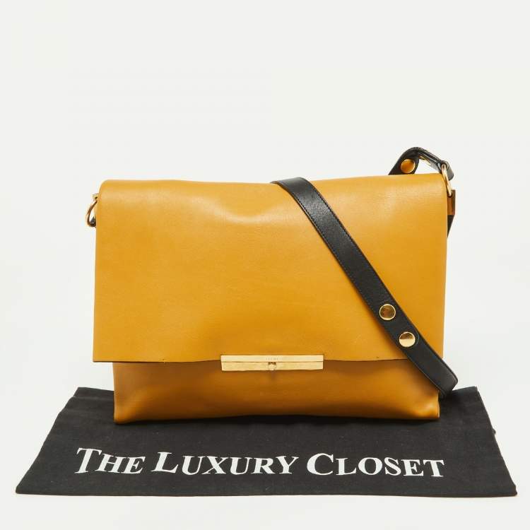 Pre Owned Celine Mustard/Black Leather Flap Blade Flap Bag
