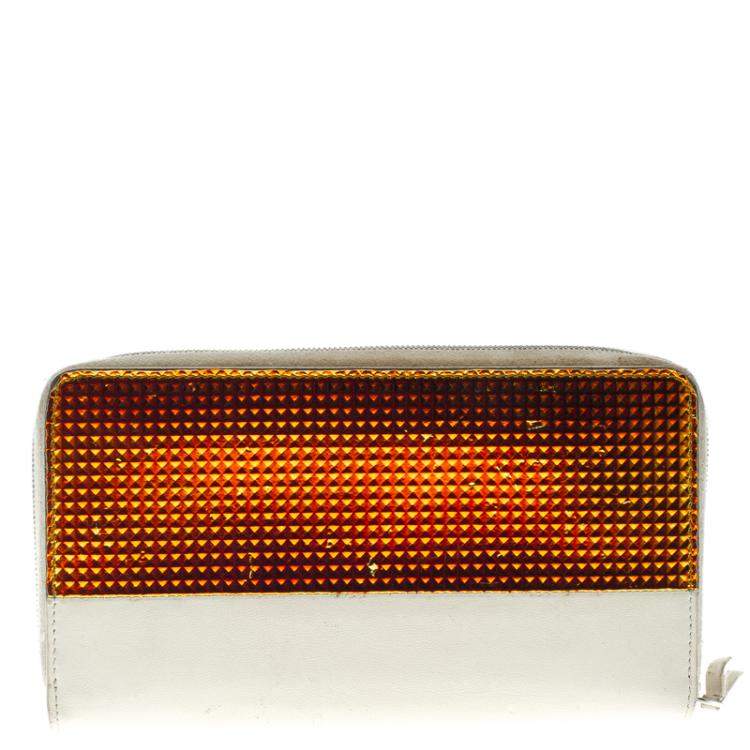 Pre Owned Celine Off White Leather Holographic Zip Up Wallet