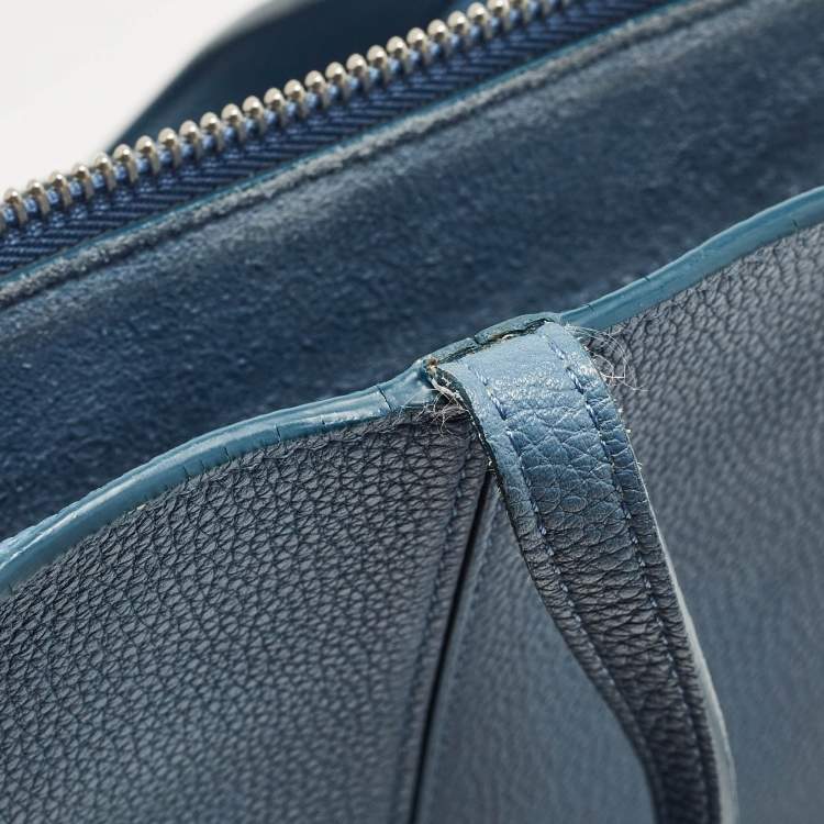 مملوكة مسبقًا Celine Blue Leather Small Tri-Fold Tote