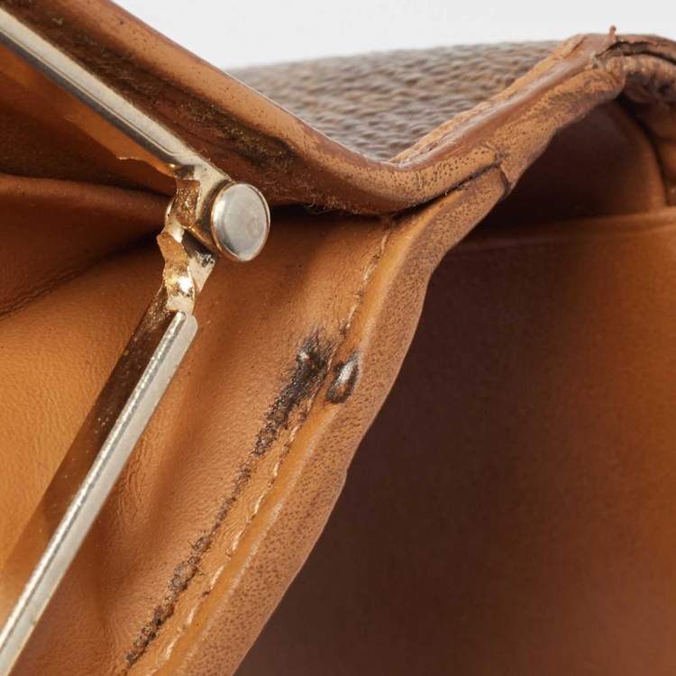 Pre Owned Celine Macadam Coated Canvas and Leather Triomphe Kisslock Wallet