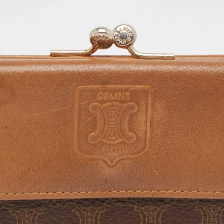 Pre Owned Celine Macadam Coated Canvas and Leather Triomphe Kisslock Wallet