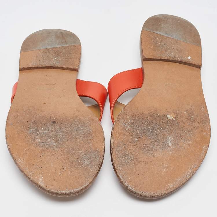 Pre Owned Celine Orange Leather Triomphe Thong Flats Size 37.5