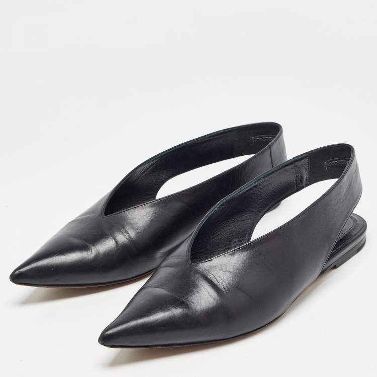 مملوكة مسبقًا Celine Black Leather V Neck Pointed Toe Slingback Mules Size 38