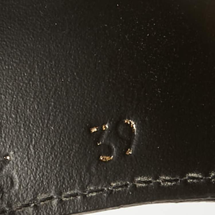 مملوكة مسبقًا Celine Beige/Black Leather and Raffia Ankle Strap Flat Sandals Size 39