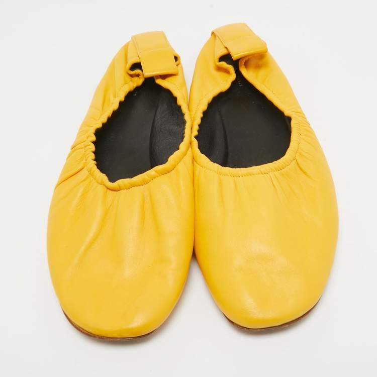 Pre Owned Celine Yellow Leather Scrunch Ballet Flats Size 38