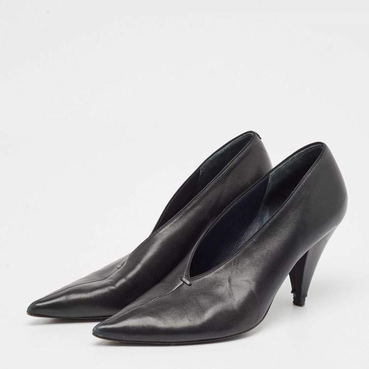 Pre Owned Celine Black Leather V Cut Pointed Toe Pumps Size 39