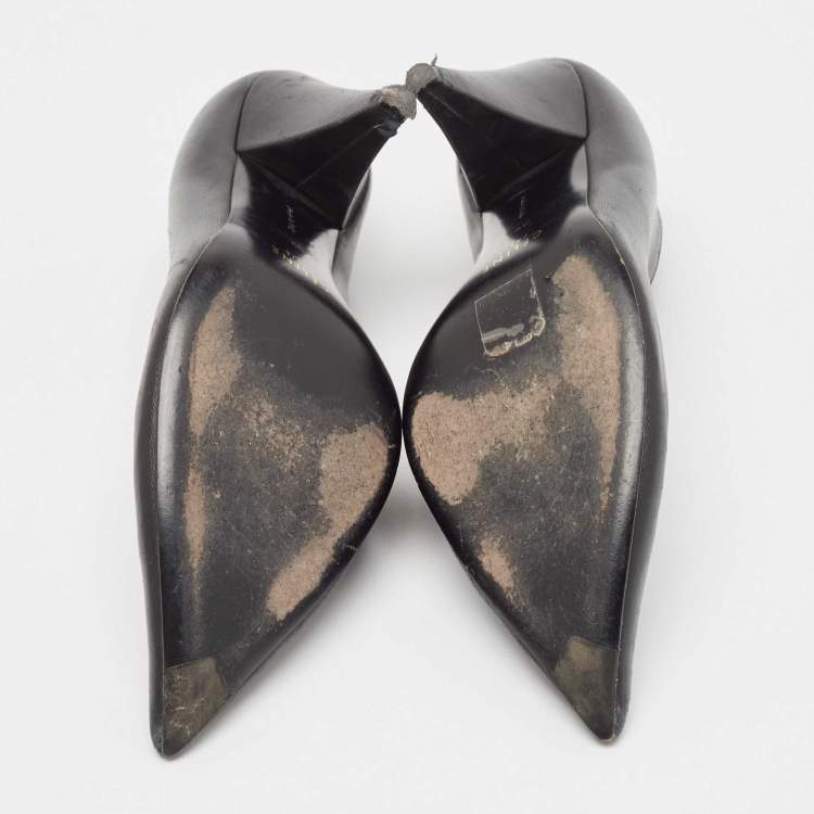 Pre Owned Celine Black Leather V Cut Pointed Toe Pumps Size 39