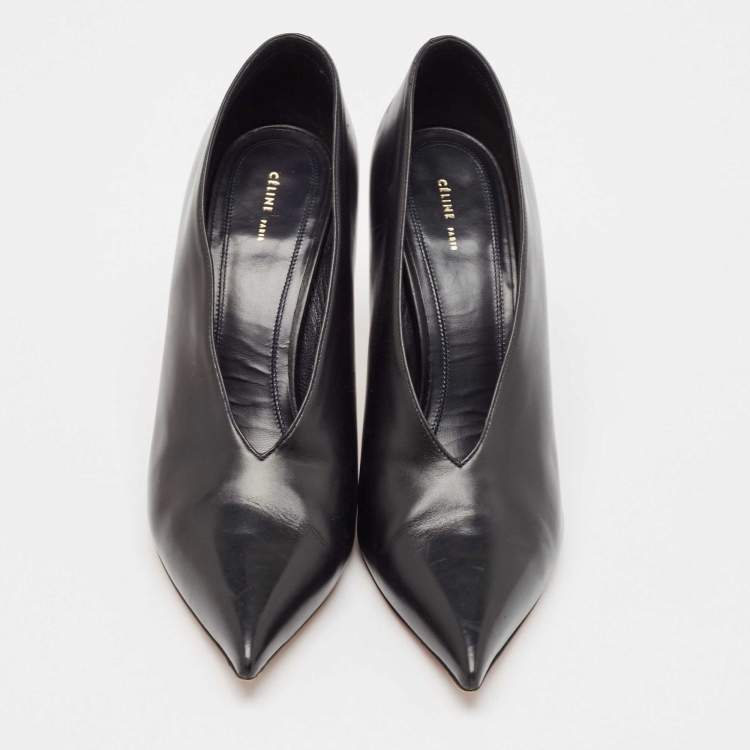 Pre Owned Celine Black Leather V Neck Pumps Size 41