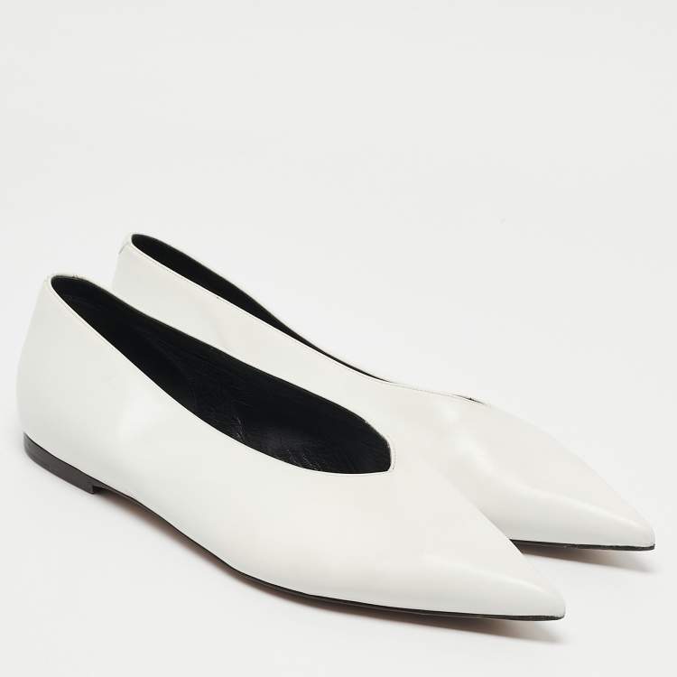 Pre Owned Celine White Leather V-Neck Ballet Flats Size 38.5