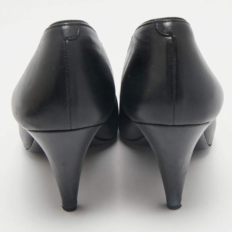 Pre Owned Celine Black Leather V Neck Pumps Size 38