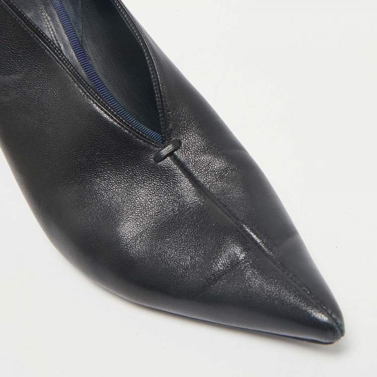 Pre Owned Celine Black Leather V Neck Pumps Size 38