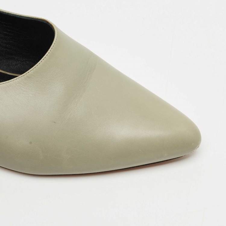 Pre Owned Celine Light Grey Leather Pointed Toe Mules Size 40