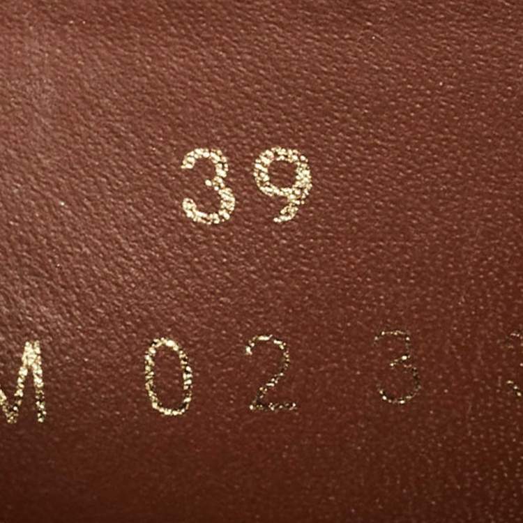 Pre Owned Celine Tan Leather Slide Sandals Size 39