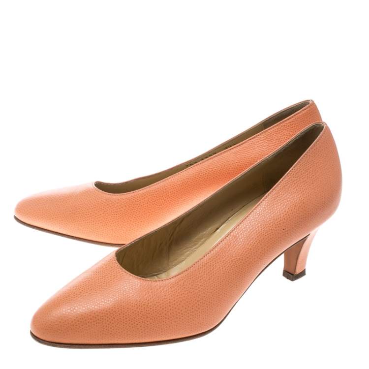 Pre Owned Celine Peach Pink Leather Pumps Size 37.5