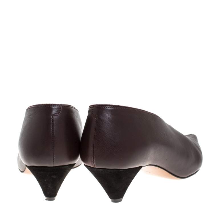 Pre Owned Celine Brown Leather Pointed Toe Pumps Size 38