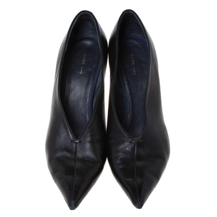 Pre Owned Celine Black Leather V Neck Pointed Toe Pumps Size 40