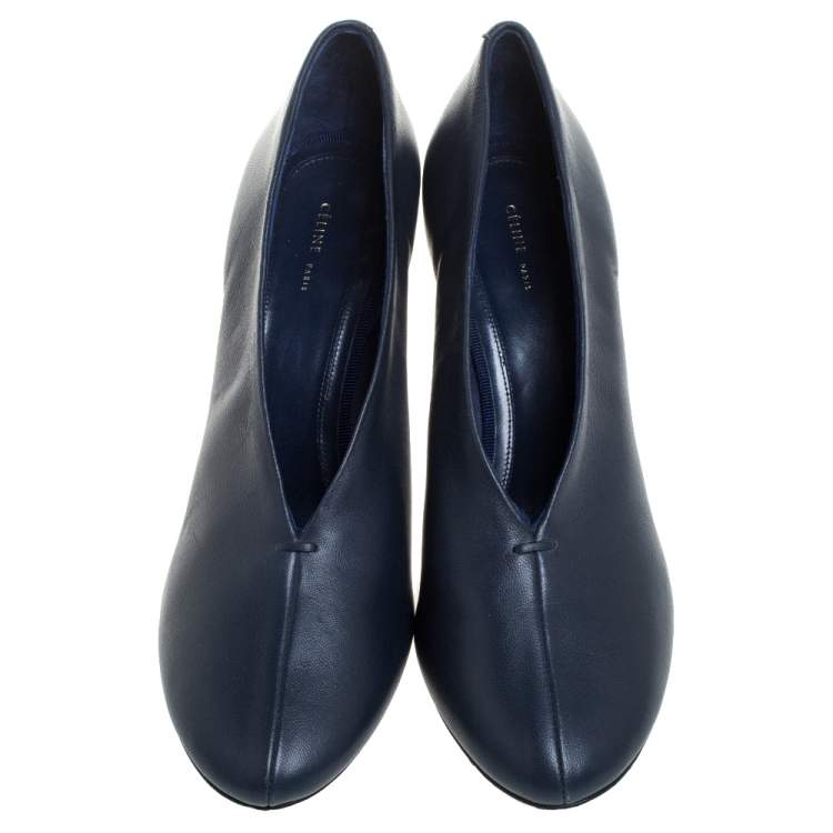 Pre Owned Celine Blue Leather V Neck Pumps Size 39