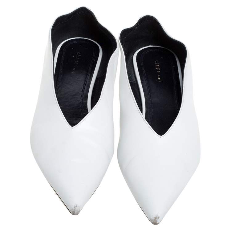 Pre Owned Celine White Leather V-Neck Ballet Flats Size 37