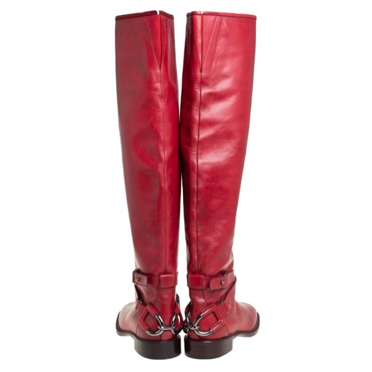 مملوكة مسبقًا Celine Red Leather Knee Length Boots Size 39
