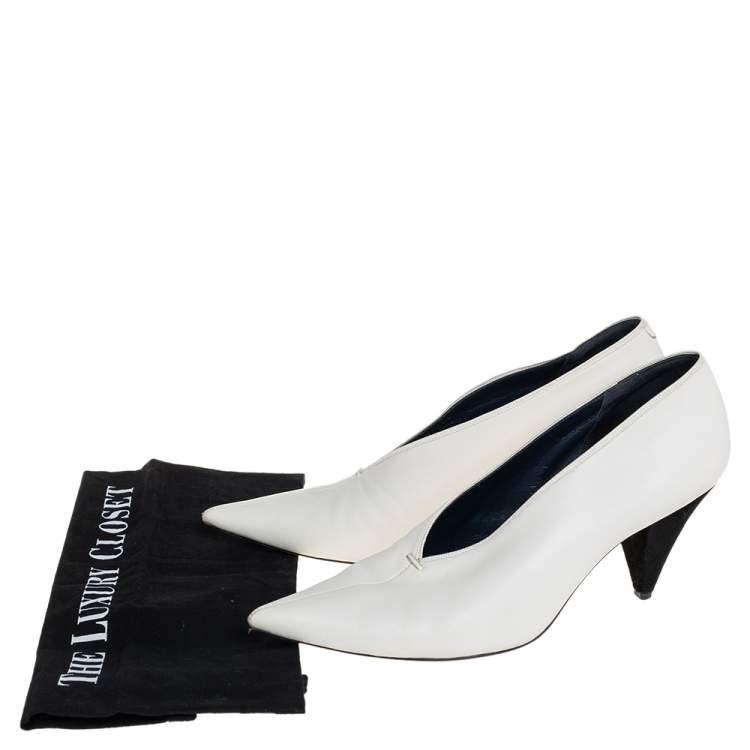 Pre Owned Celine White Leather V-Neck Pointed Toe Pumps Size 40