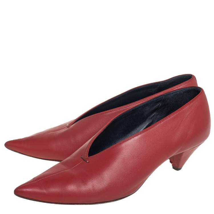 Pre Owned Celine Brown Leather V Neck Pointed Toe Pumps Size 38