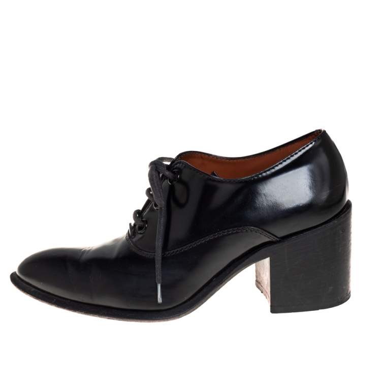 مملوكة مسبقًا Celine Black Leather Lace Up Ankle Booties Size 37