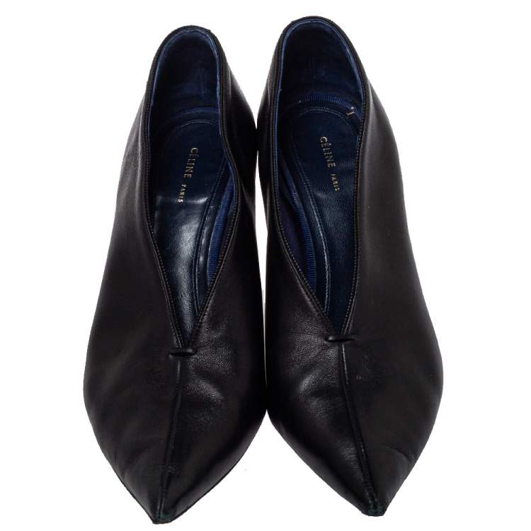 Pre Owned Celine Black Leather V Neck Pointed Toe Pumps Size 37.5