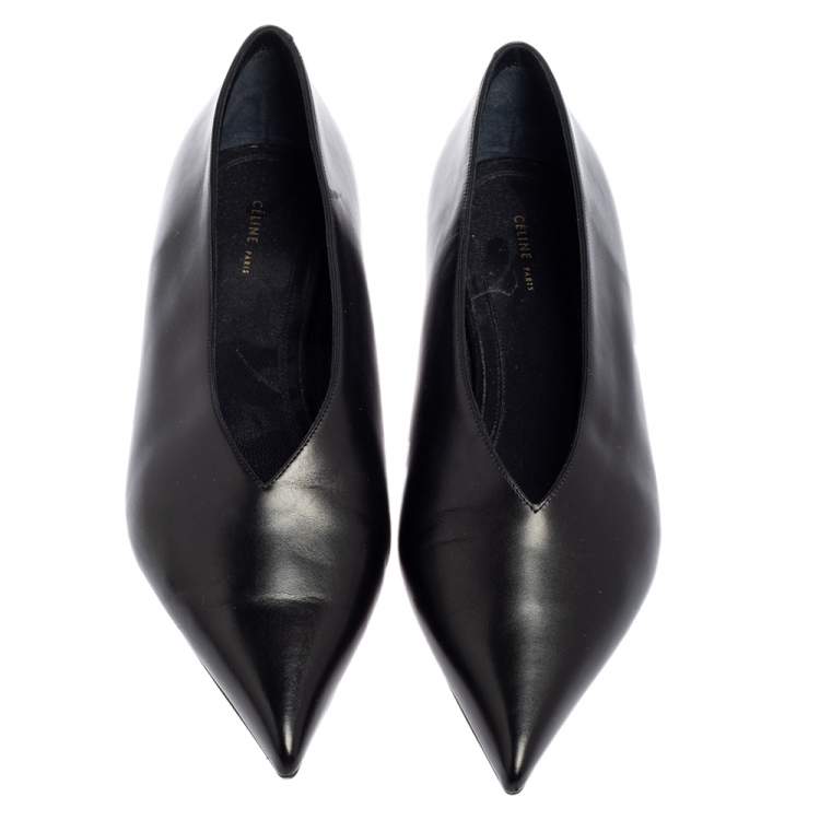 Pre Owned Celine Black Leather V-Neck Ballet Flats Size 37.5