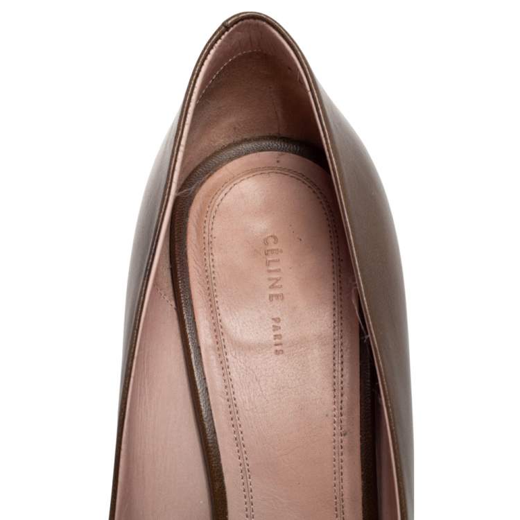 Pre Owned Celine Olive Green Leather Pointed Toe Pumps Size 40