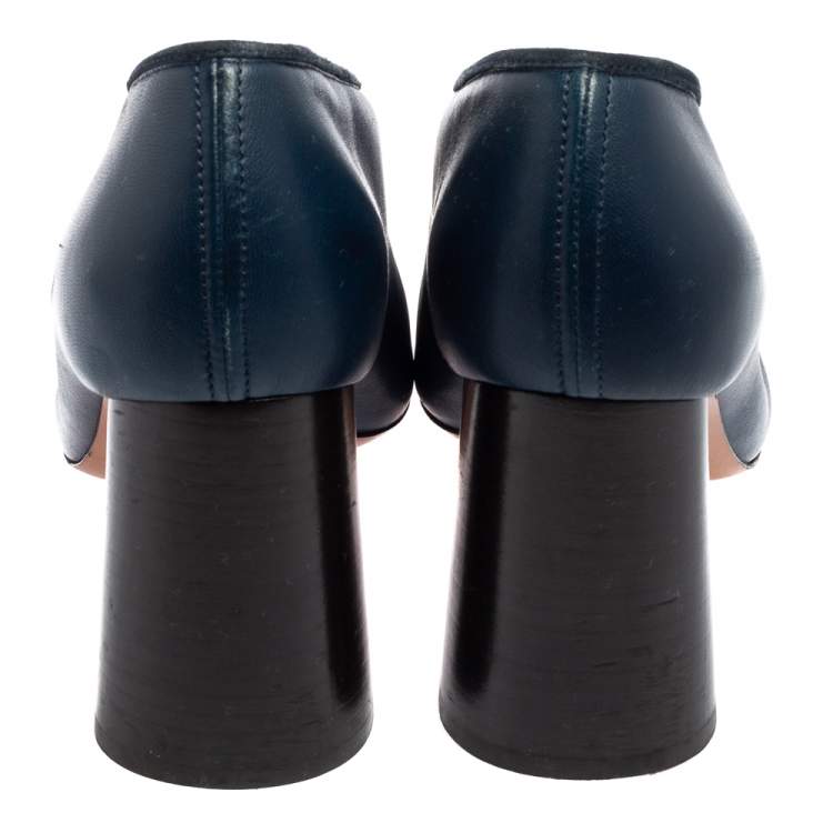 Pre Owned Celine Navy Blue Leather V Neck Block Heel  Pumps Size 38.5