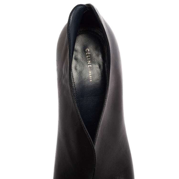Pre Owned Celine Black Leather V-Neck Block Heel Pumps Size 38.5