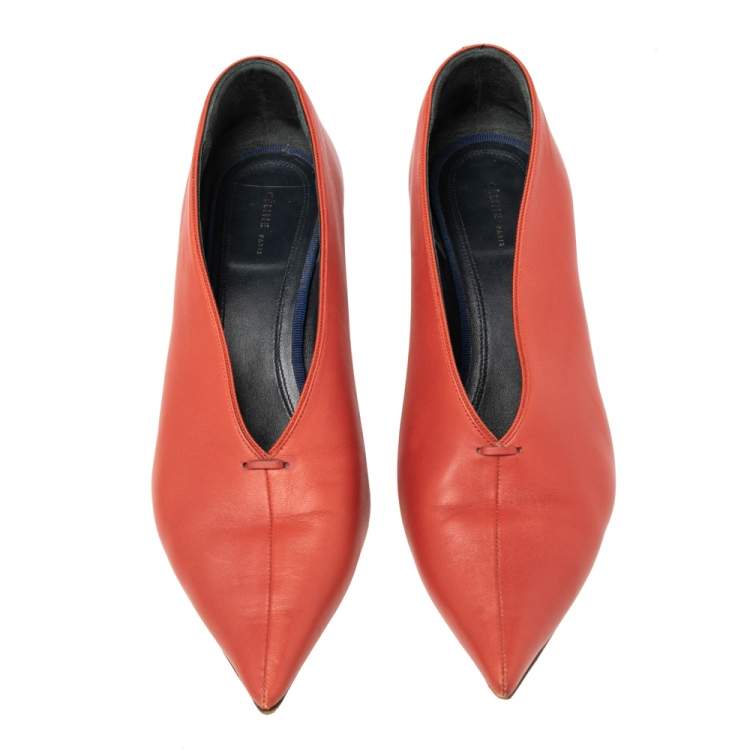 Pre Owned Celine Burnt Orange Leather V Neck Pumps Size 39