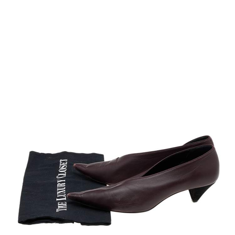 Pre Owned Celine Burgundy Leather V Neck Pointed Toe Pumps Size 41
