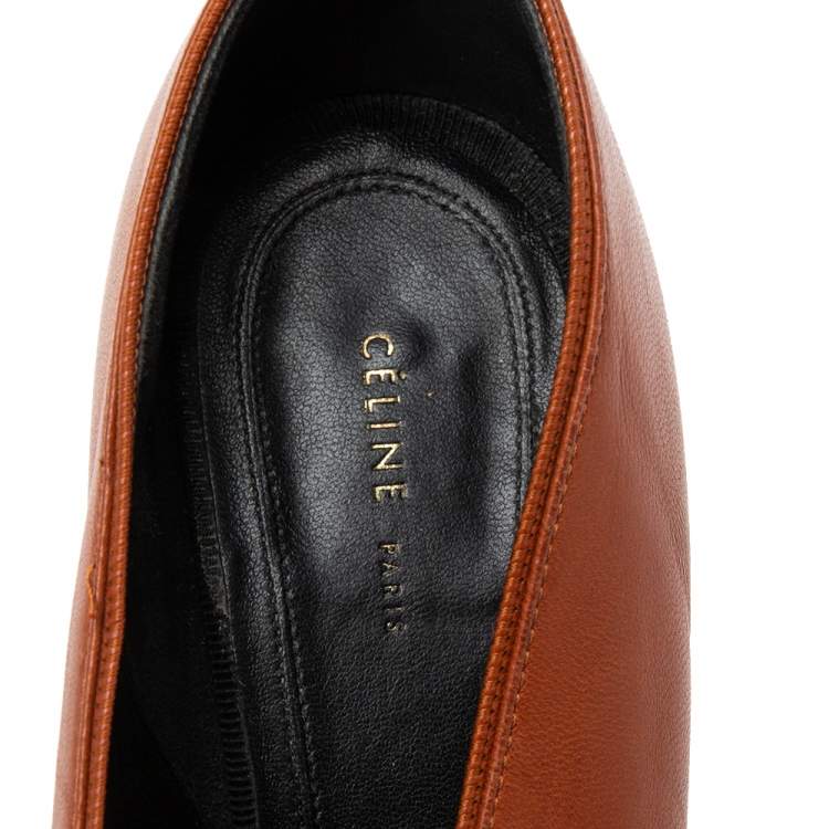 Pre Owned Celine Brown Leather V Neck Pointed Toe Pumps Size 37