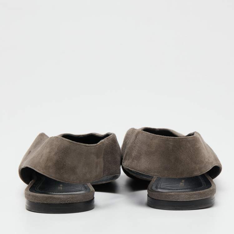 مملوكة مسبقًا Celine Grey Suede V Neck Slingback Flats Size 40