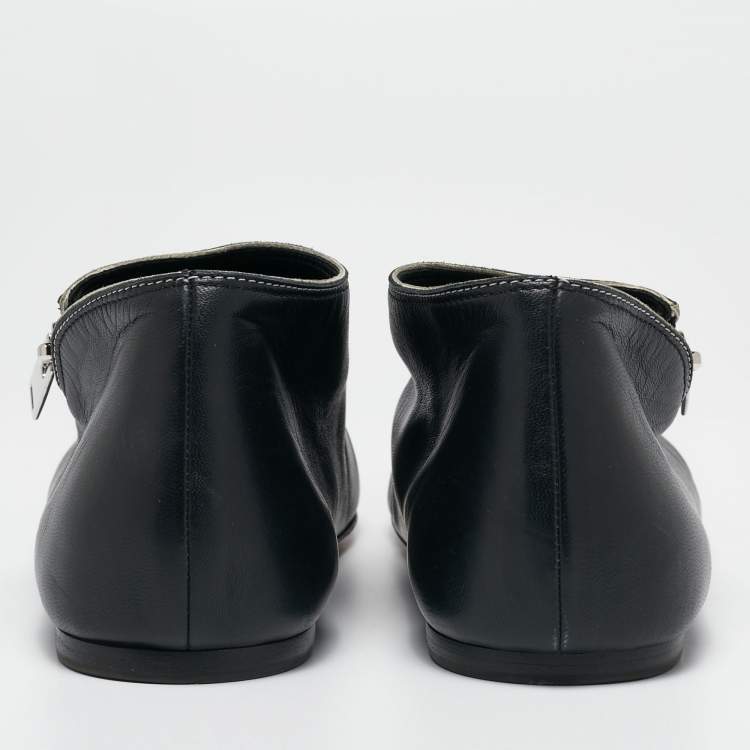 Pre Owned Celine Black Leather V Neck Pointed Toe Flats Size 36.5