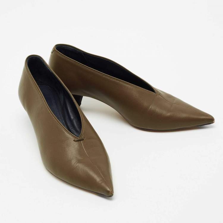 Pre Owned Celine Olive Green Leather V-Neck Pumps Size 37