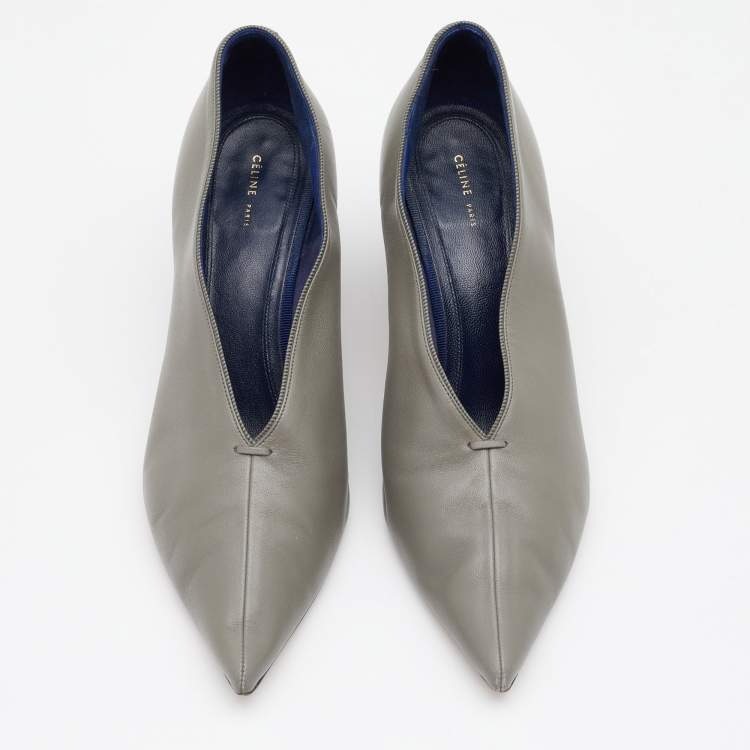 Pre Owned Celine Grey Leather V Neck Pointed Toe Pumps Size 40
