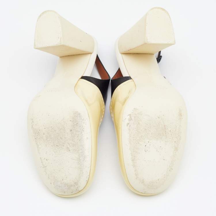 Pre Owned Celine Cream/Black Patent And Leather Slingback Sandals Size 38